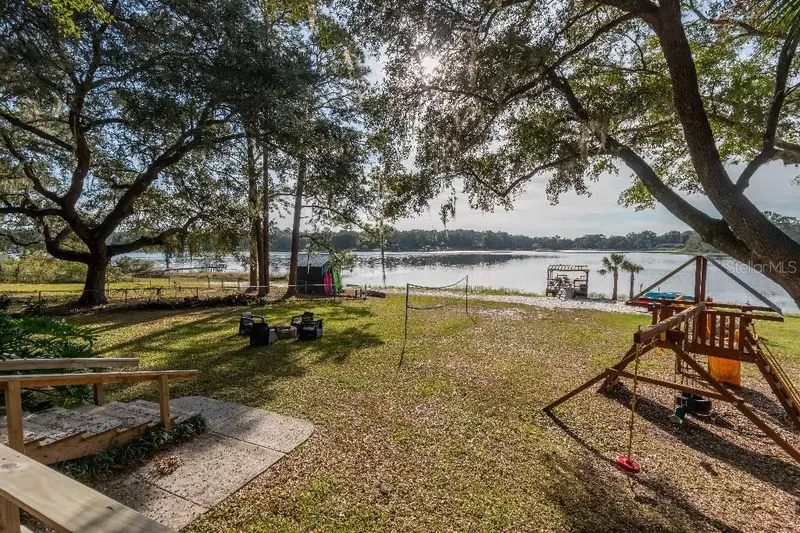 391 Se 165th Court Rd, FL