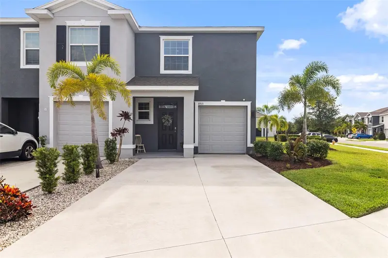 8915 Milestone Dr, FL