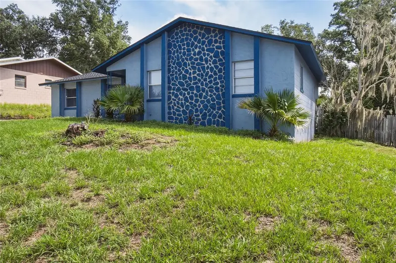 721 Greenleaf Ln, FL