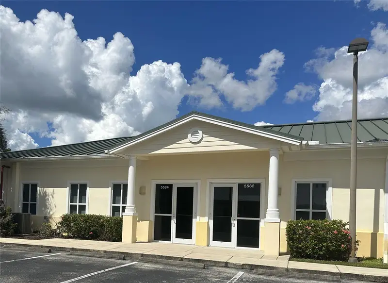 5588 Broadcast Ct, FL
