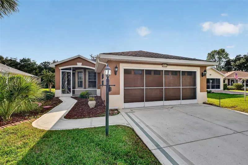 4512 Inverness Dr, FL