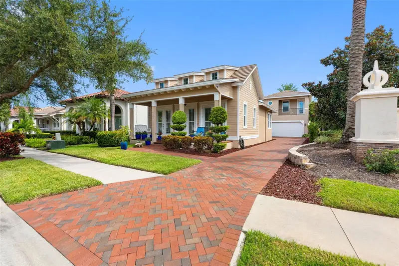 6101 Yeats Manor Dr, FL