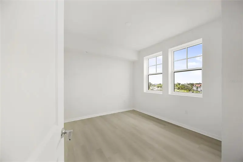 5563 Millenia Park Blvd #412, FL