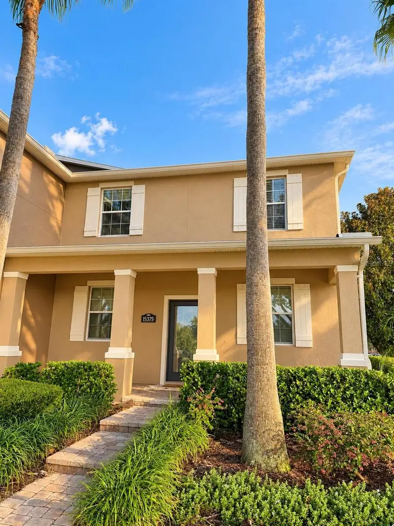Signature Lakes listing