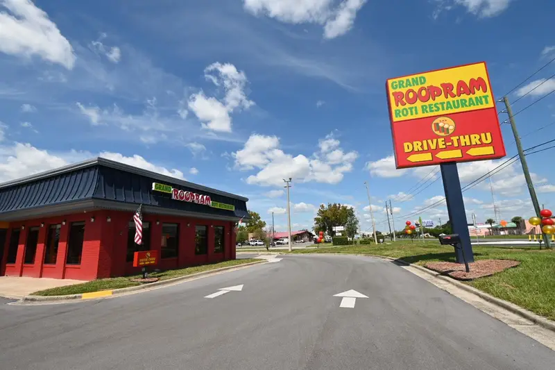 3200 Parkway Center Ct, FL