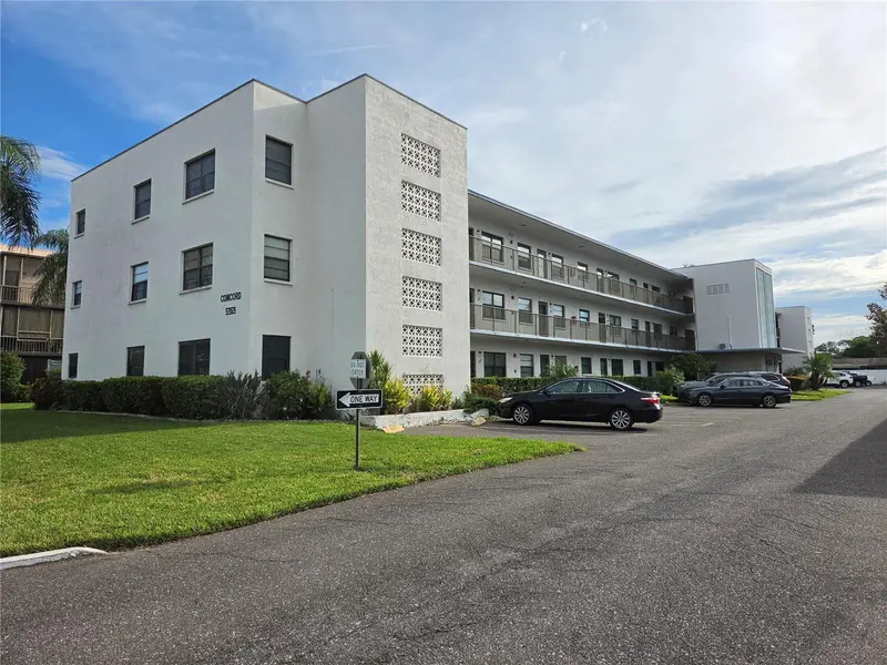 5969 Terrace Park Dr N #305, FL