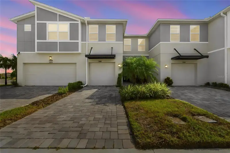 31564 Woodland Race Loop, FL