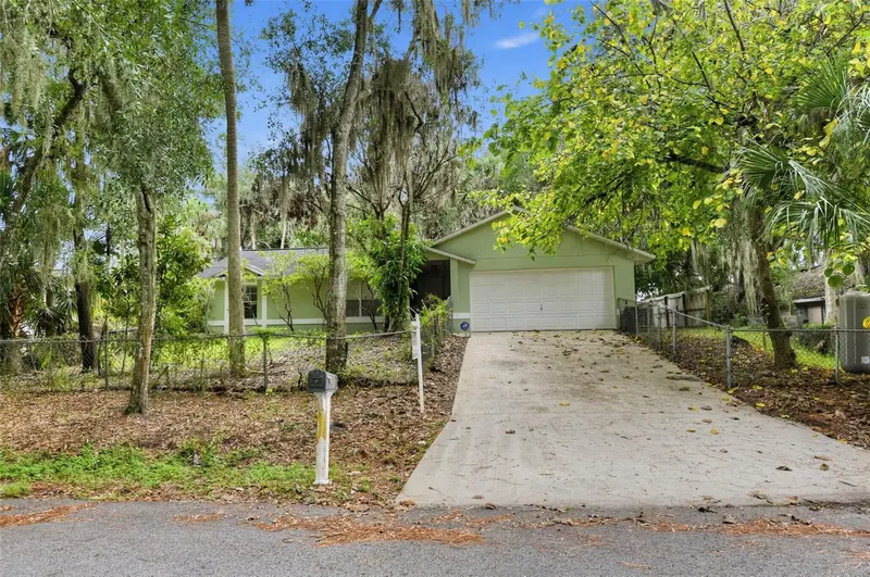 235 Toms Rd, FL