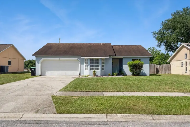 2204 Bridgewood Trl, FL