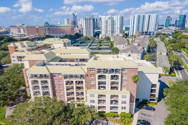 1002 S Harbour Island Blvd #1302, FL