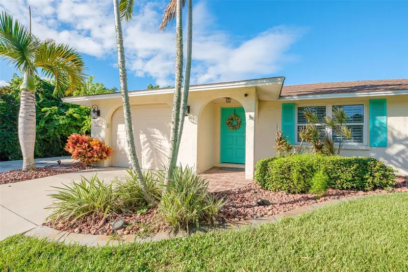 4708 Alligator Dr, FL