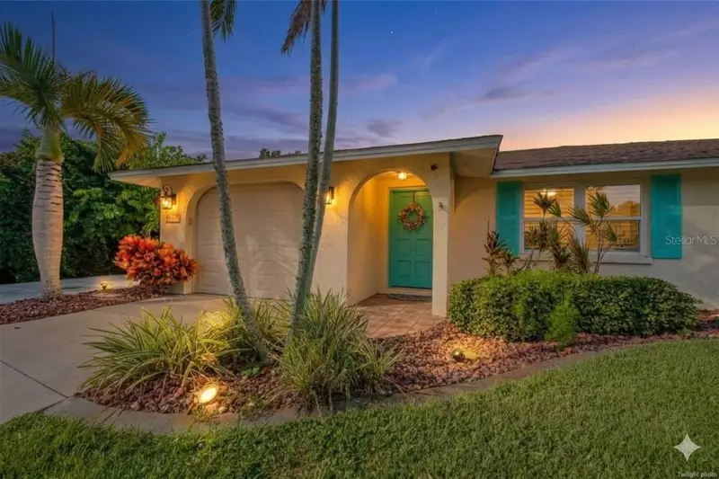 South Venice listing