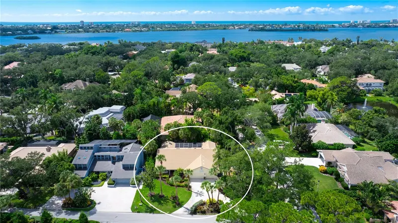 4887 Peregrine Point Cir E, FL