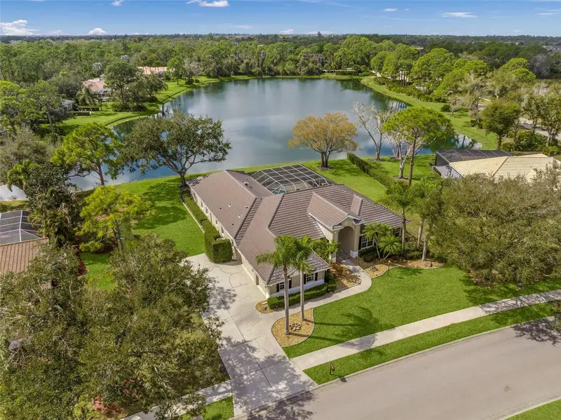 9075 Misty Creek Dr, FL