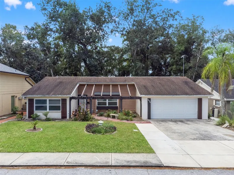 8024 Beaver Creek Loop, FL