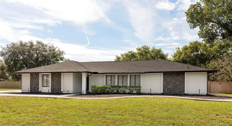 1890 Crowley Cir E, FL