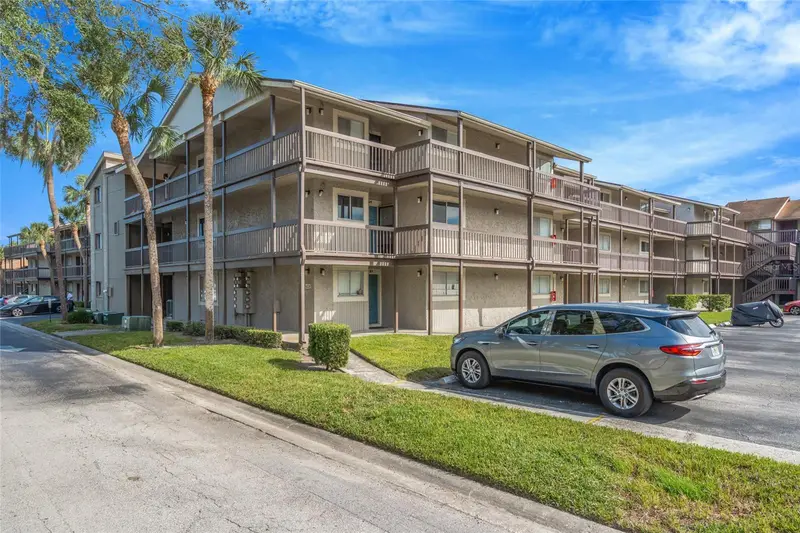 6308 Newtown Cir #8c1, FL