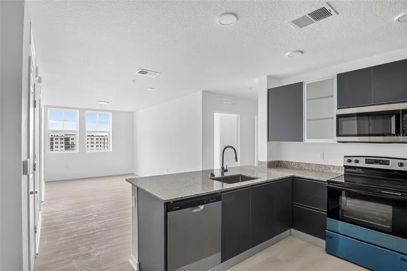 5563 Millenia Park Blvd #503, FL
