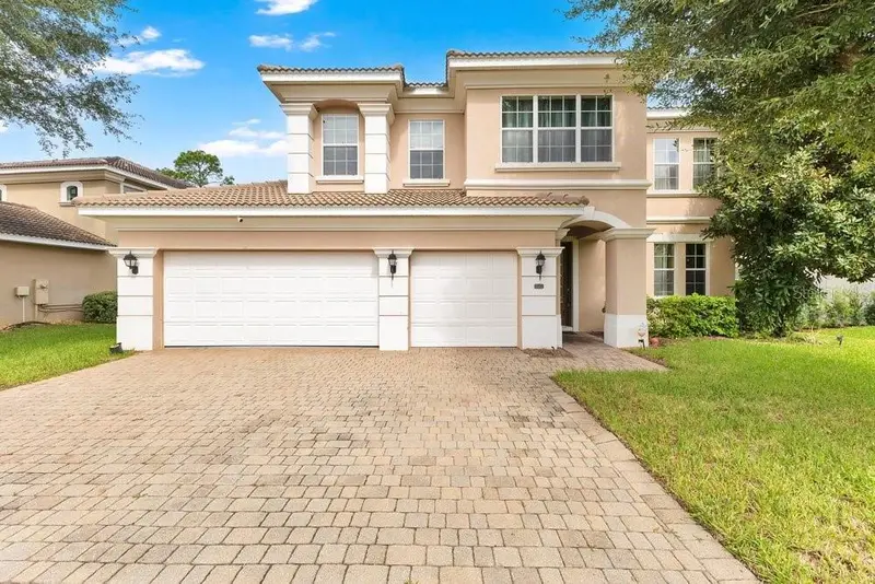 532 Crestwick Ct, FL