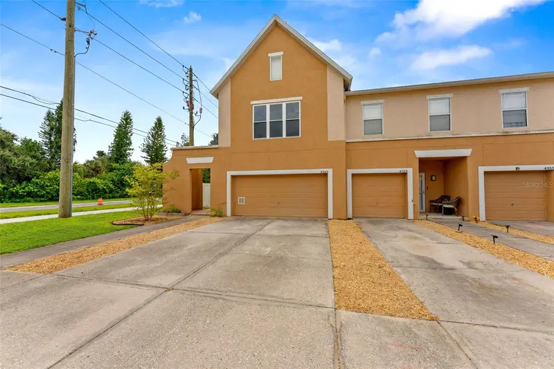 4363 Tyler Cir N, FL