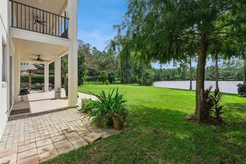 10072 Oak Quarry Dr, FL
