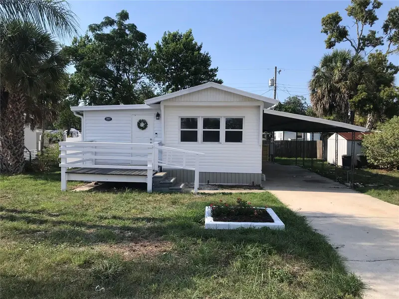 7037 Lofty Dr, FL