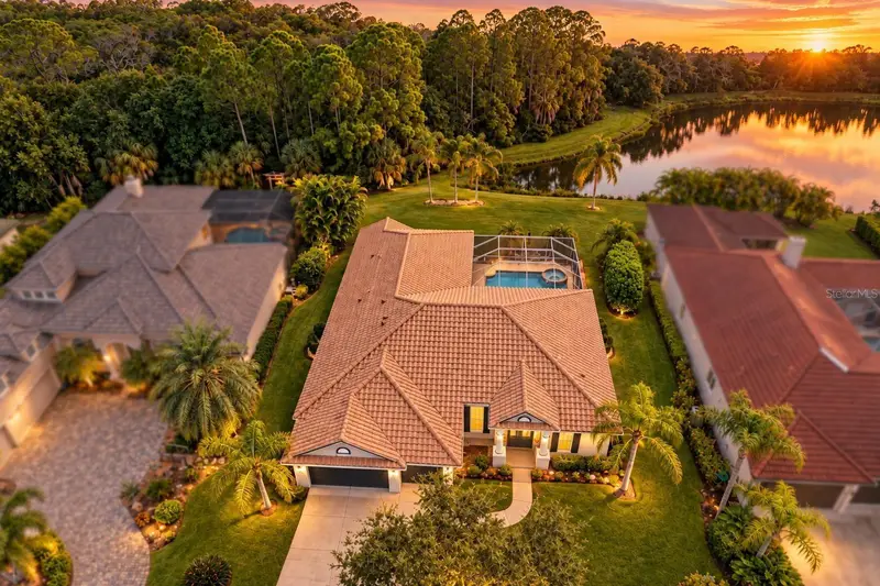 9420 Royal Calcutta Pl, FL