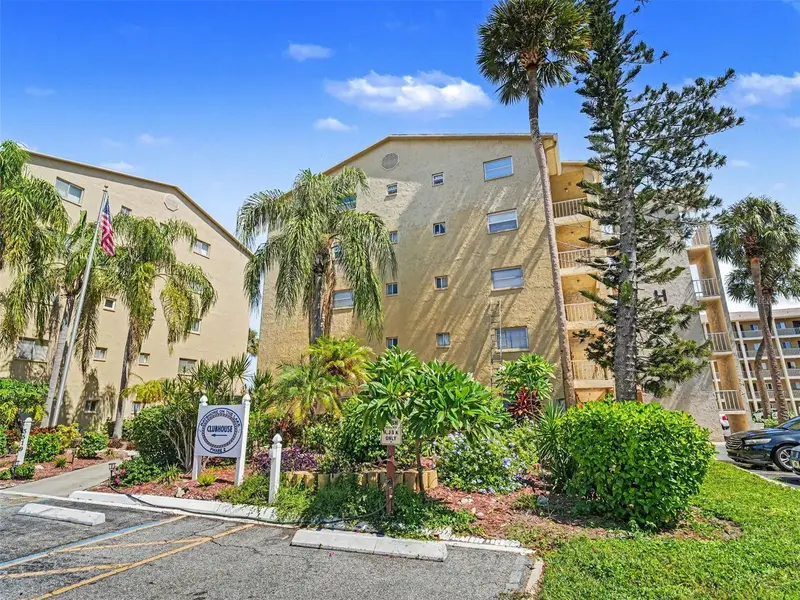 3785 Lake Bayshore Dr #H-405, FL