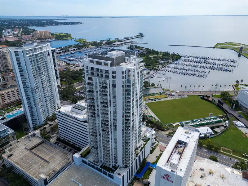 301 1st St S #2105, FL