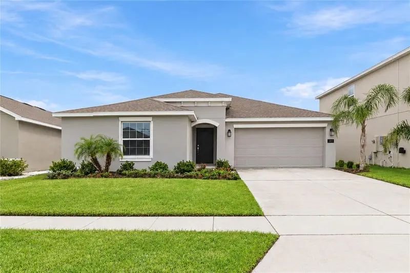 301 Pineywoods St, FL