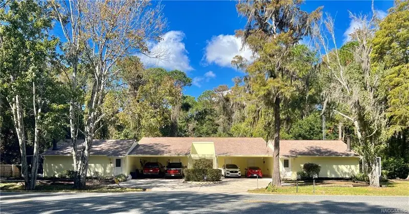8071 W Homosassa Trl, FL