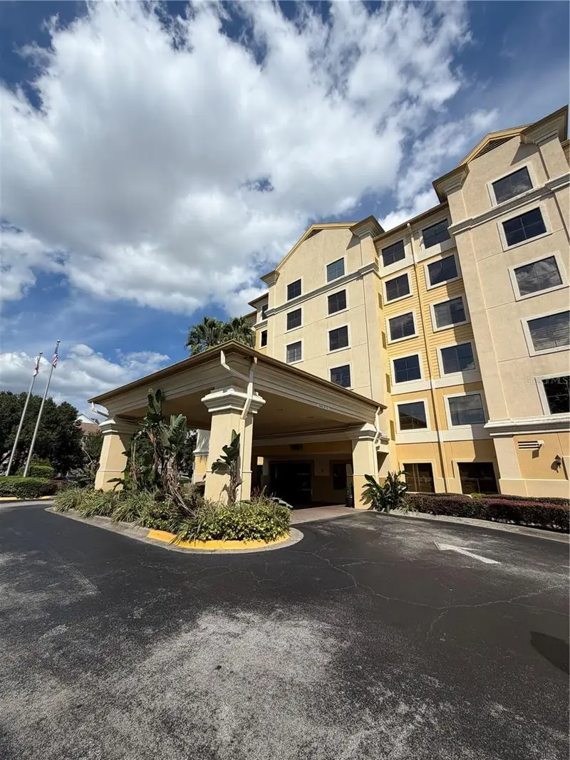 7601 Canada Ave #433/435, FL