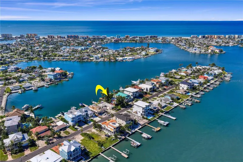 835 Bay Point Dr, FL