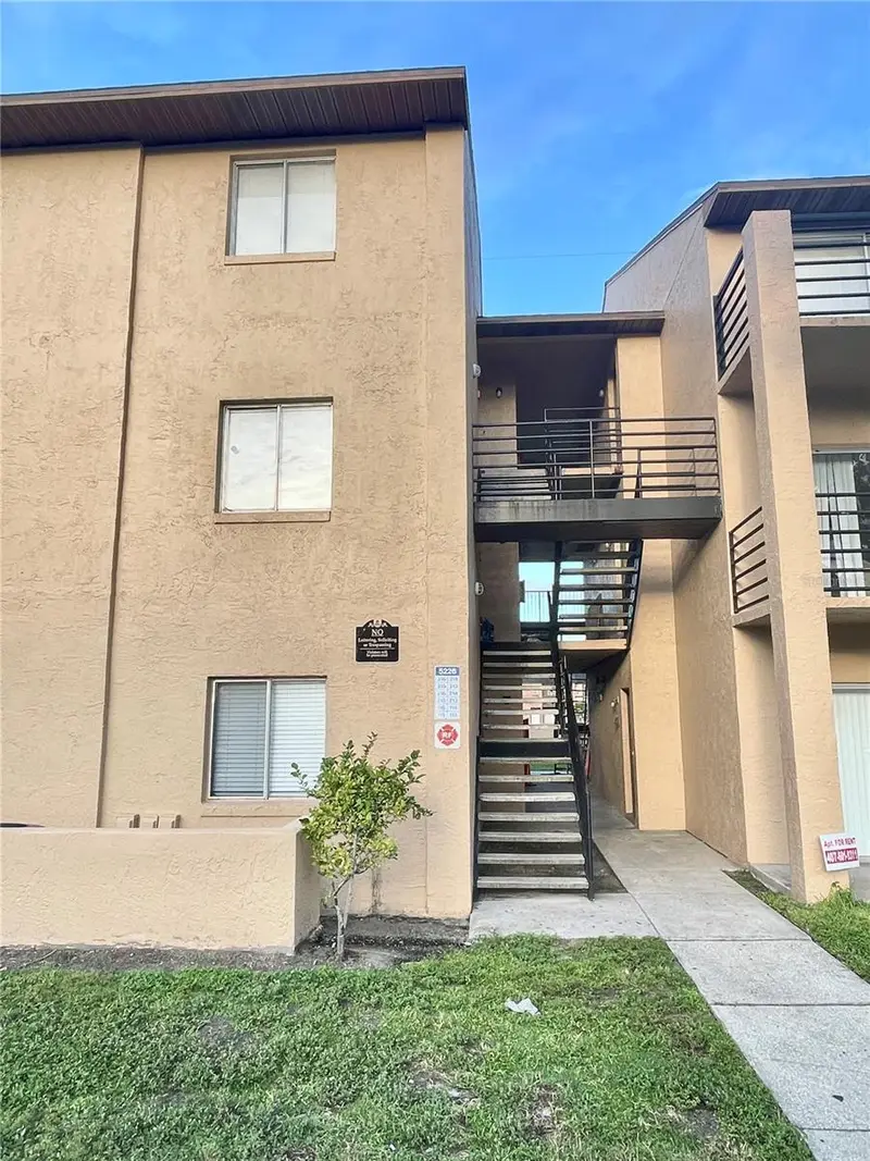 5226 Via Hacienda Cir #A214, FL