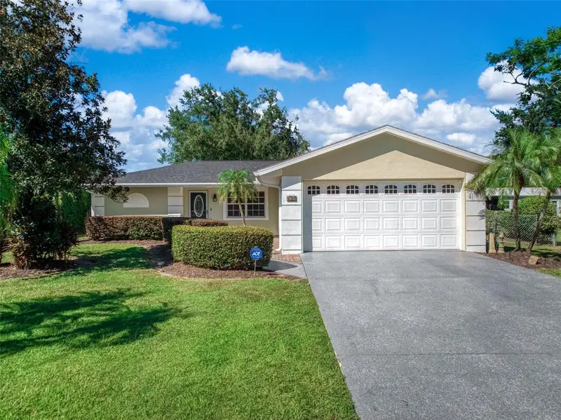 123 Swallow Ave, FL