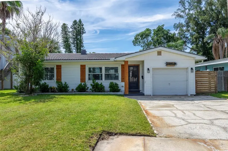 3646 Alabama Ave Ne, FL
