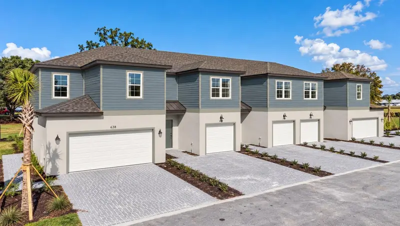 2286 Red Pine Ct, FL