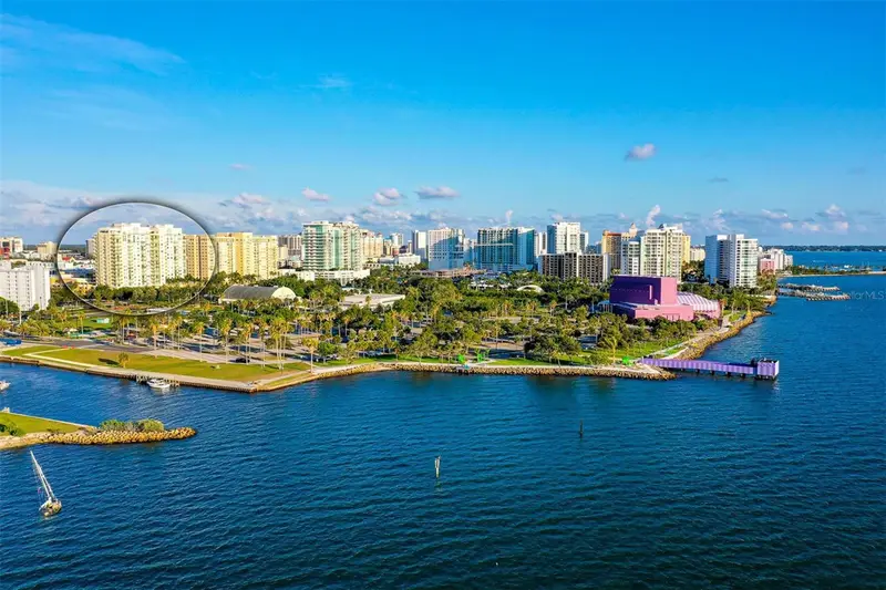 800 N Tamiami Trl #321, FL