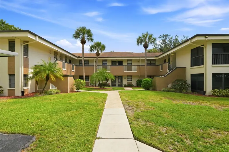 2700 Nebraska Ave #2-203, FL