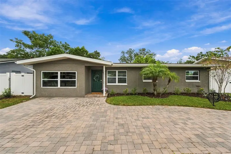 620 Palm Pl, FL