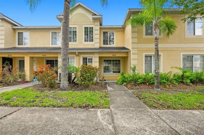 10734 Keys Gate Dr, FL