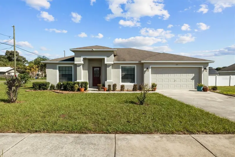 297 Hidden Lake Ln, FL