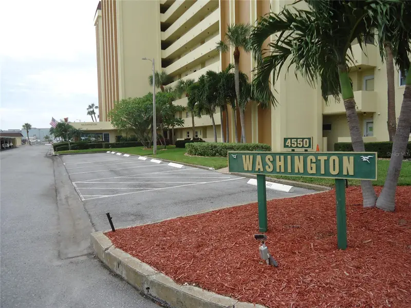 4550 Cove Cir #605, FL