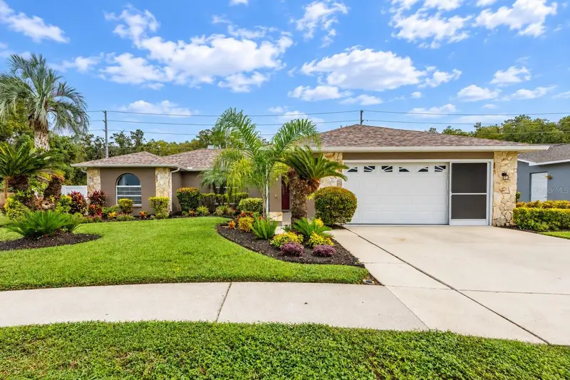 9713 Lomalinda Ct, FL