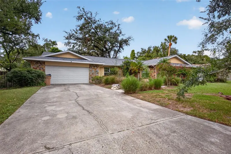 531 Garrard Dr, FL