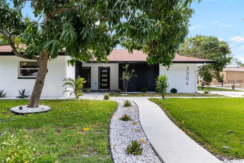 2306 S San Jose Cir, FL