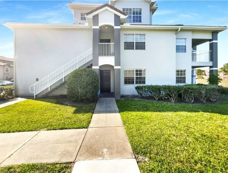14037 Fairway Island Dr #218, FL