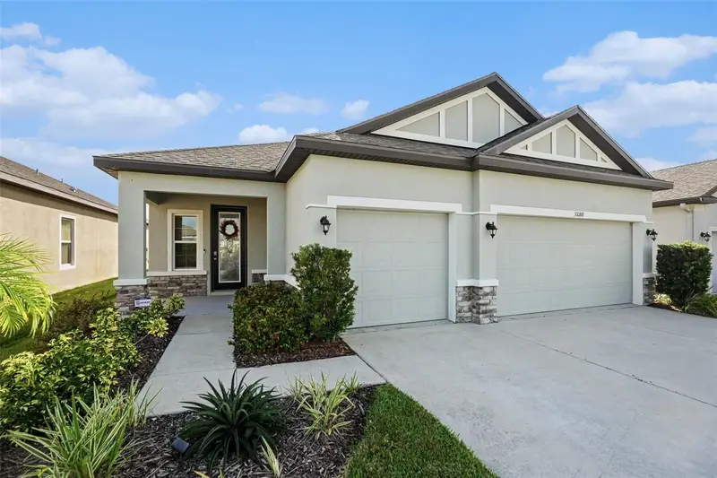 31088 Jazz Leaf Pl, FL