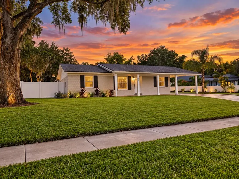 24 W Garden Ave, FL