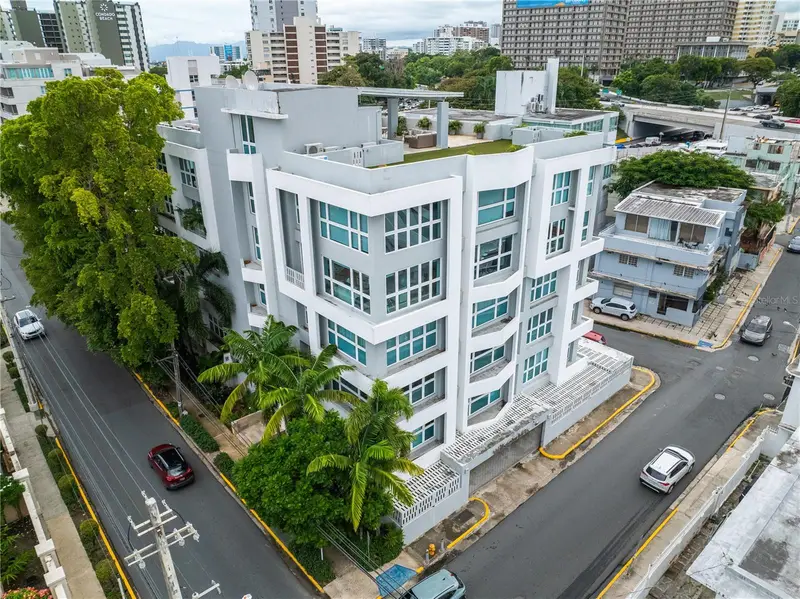 1364 Wilson Ave #304, PR